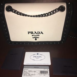 Prada Pattina Glacé Calf Bianco + Nero
